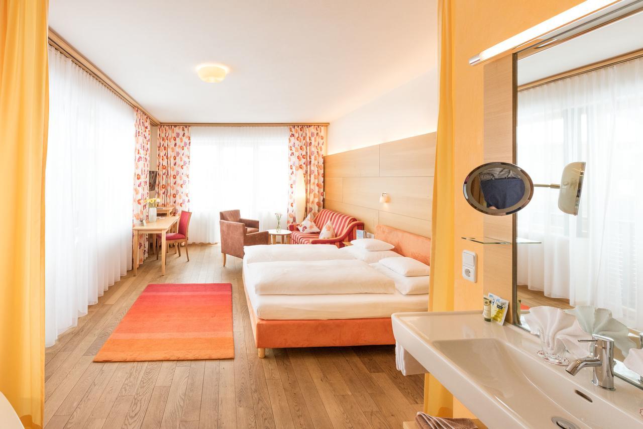 Hotel Walserberg Warth  Экстерьер фото