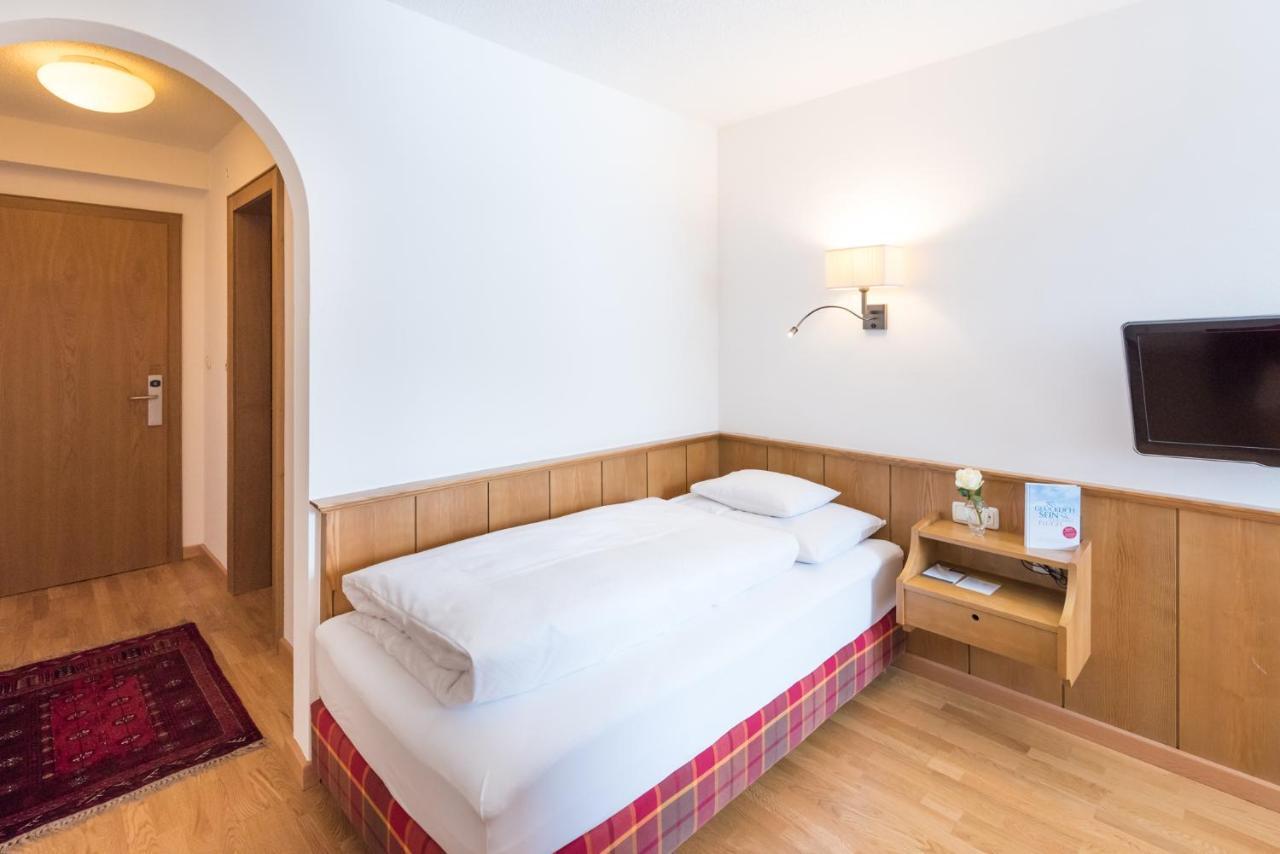 Hotel Walserberg Warth  Экстерьер фото